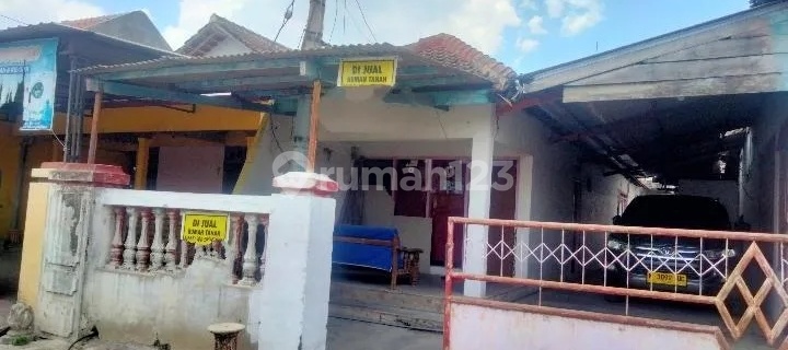 Tyas - For Sale: House on Kantil Street, Wungu, Madiun. 1