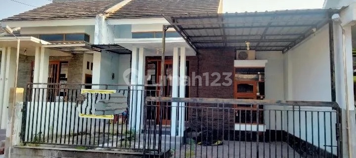 Tyas- DiJual Rumah di JALAN KANTIL , Wungu , Madiun 1