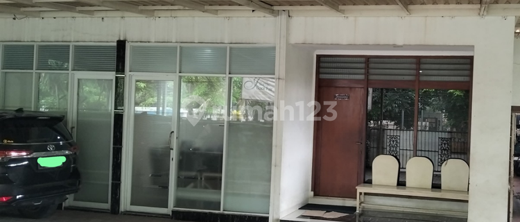 House for Sale by the Main Road, Suitable for Business & Office 1