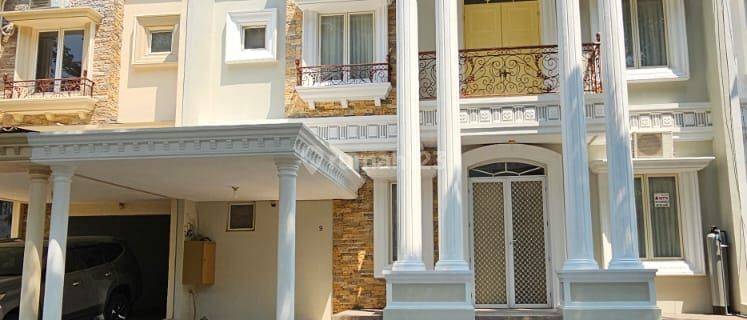 Disewakan Rumah Mewah Vassa Terrace Lippo Cikarang Fully Furnish  1