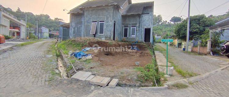 Rumah besar Semarang barat dekat Tol Manyaran 1