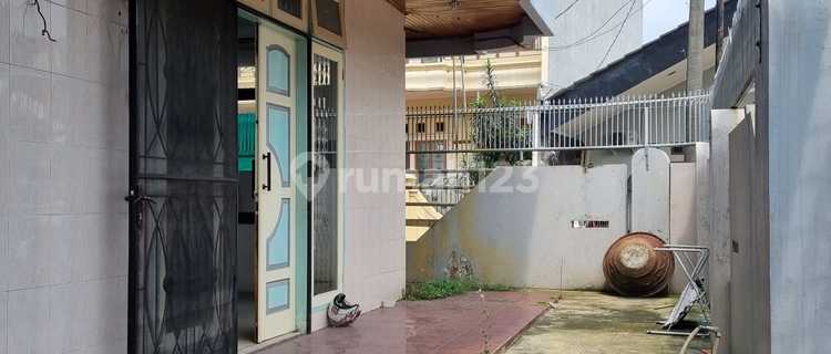 Disewakan Rumah 2 Lantai Taman Kartini, Margahayu, Bekasi Timur 1