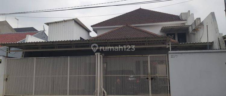 Di Jual Rumah Siap Huni di Manyar Tirtomoyo 1