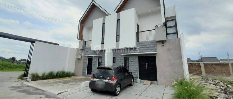 Rumah Murah Modern 2 Lantai Strategis Dekat Jalan Gentan Mangesti Raya  1