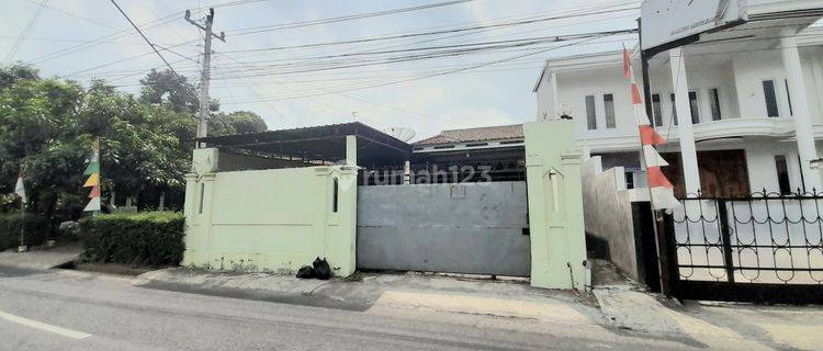 Rumah 2 Lantai Pinggir Jalan Kembaran Strategis Dekat Kampus Ump 1