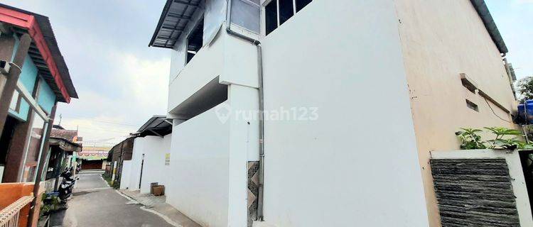 Rumah Kost Aktif 2 Lantai Strategis Dekat Ke Jih & Ump 1