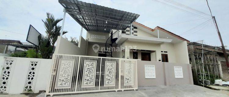 Rumah Baru 2 Lantai Tanjung Kota Dekat Menara Teratai 1