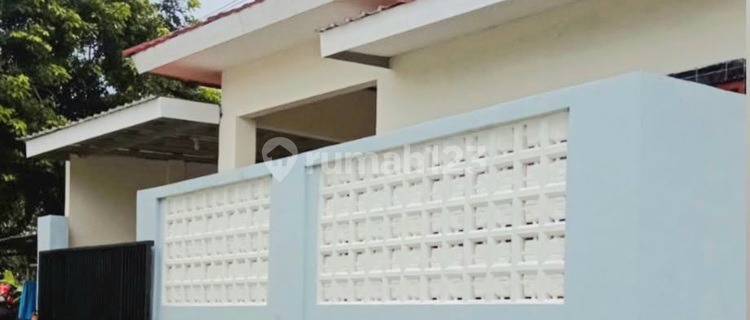 Active Boarding House with Ensuite Bathroom Near Unwiku Campus 1