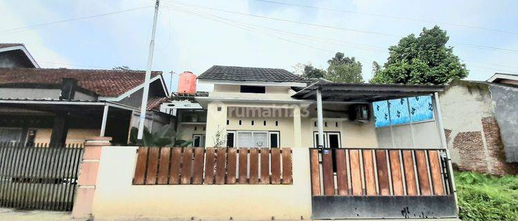 Rumah Di Jalan Raya Banteran Jual Cepat Seisinya 1