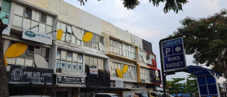 Ruko Gadget Paramount Serpong Bagus, 3 Lantai, Jalan Ramai 1