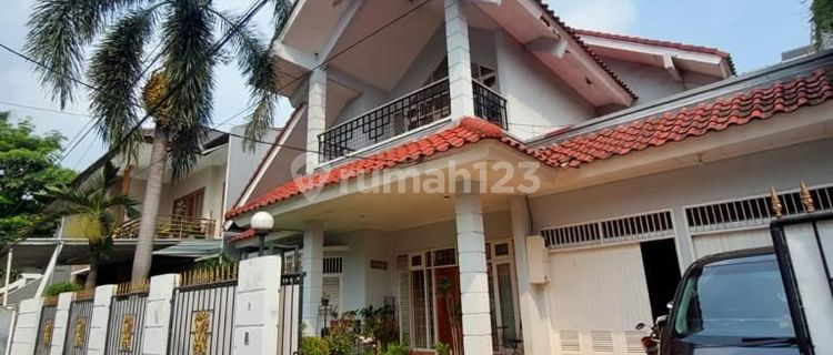 2-Story House in Jagaraksa, Cipete, South Jakarta 1