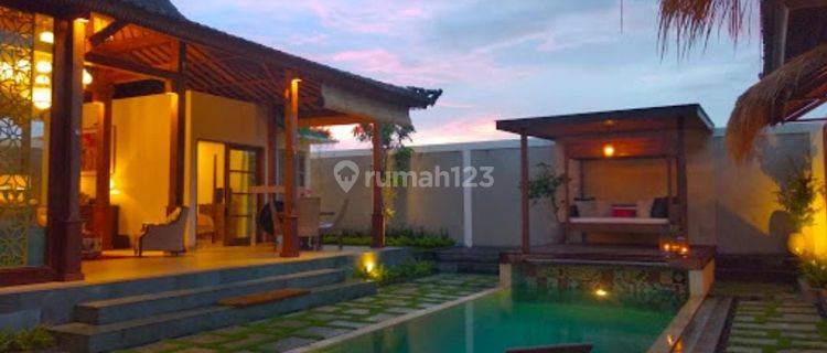 Luxury Villa  Furnished Bagus SHM - Sertifikat Hak Milik di Canggu 1