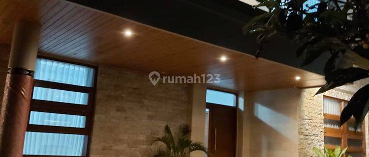  Rumah Unfurnished Bagus SHM - Sertifikat Hak Milik di Jalan batubulan sukawati , Abianbase 1