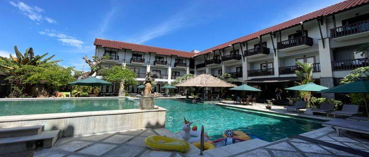 Hotel 3 Stars Lantai Furnished Bagus SHM - Sertifikat Hak Milik di Legian Rumah 1