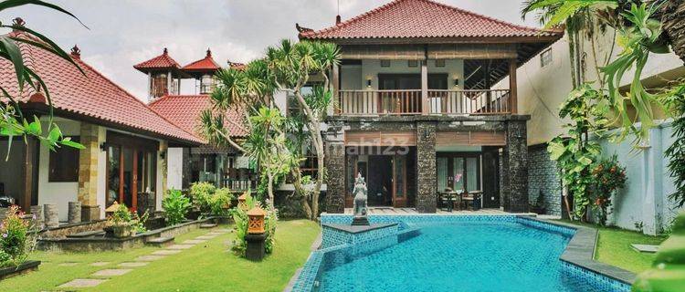 Villa Sewa Tahunan  Furnished Bagus SHM - Sertifikat Hak Milik di Canggu 1