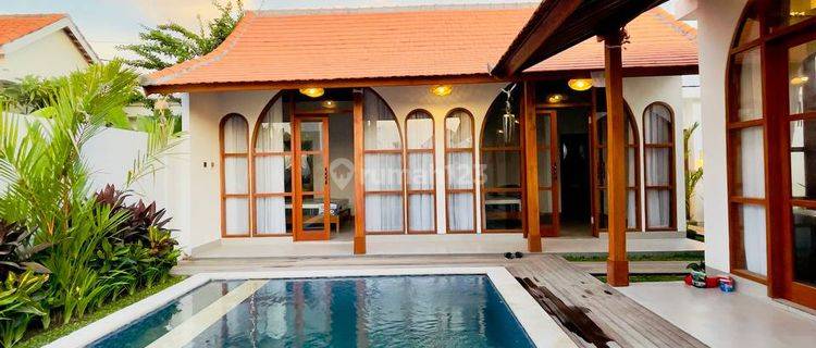  Rumah Villa  Furnished Sewa Tahunan  Baru SHM - Sertifikat Hak Milik di Canggu 1