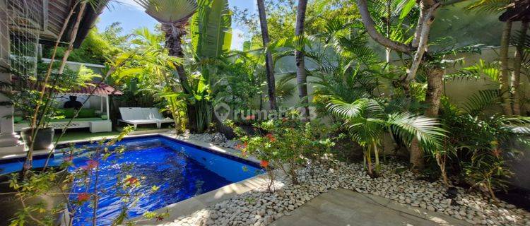  Villa Rumah Furnished Bagus SHM - Sertifikat Hak Milik di Seminyak 1