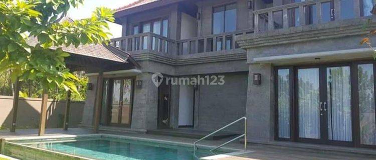  Rumah 2 Lantai  Semi Furnished Bagus SHM - Sertifikat Hak Milik di Blahbatuh 1