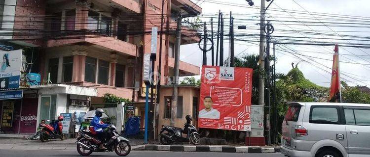 Gedung  Ruang-Usaha di Teuku umar, Denpasar Barat 1800 m² Unfurnished SHM - Sertifikat Hak Milik 1