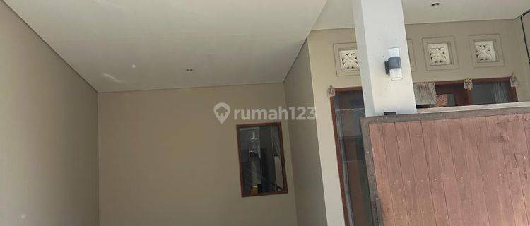  Rumah Sewa  Kontrakan Furnished Bagus SHM - Sertifikat Hak Milik di Renon 1