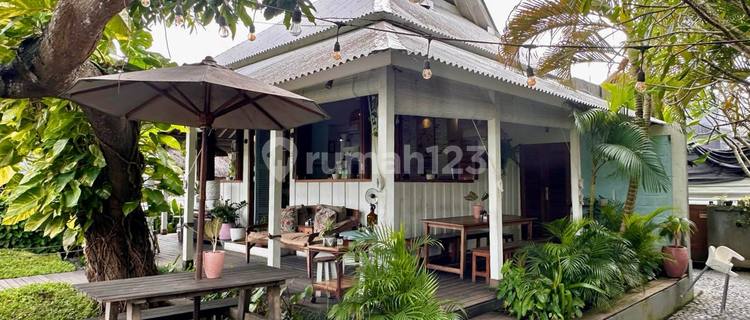 For Sale Established Restaurant / Café - Prime Location In Canggu 1