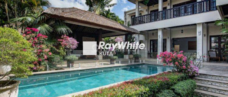 Luxury Villa Close To Four Seasons Resort Jimbaran, Bali 1