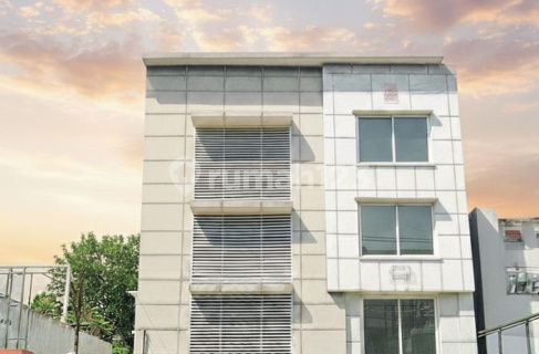 Gedung Empat Lantai Siap Pakai Strategis di Semarang Barat A5159 1