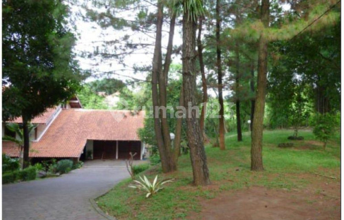 Villa dan Tanah Luas Siap Huni Bagus Di Banyumanik A4926 1