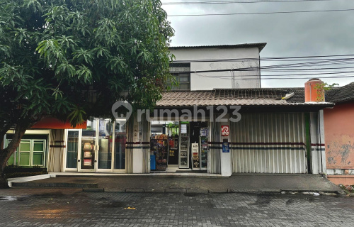 Ready-to-Use Strategic Shop House in Mranggen A5348 1