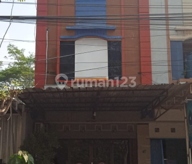 Ready-to-Use Two-Story Shop House, Strategically Located in Tembalang A5123 1