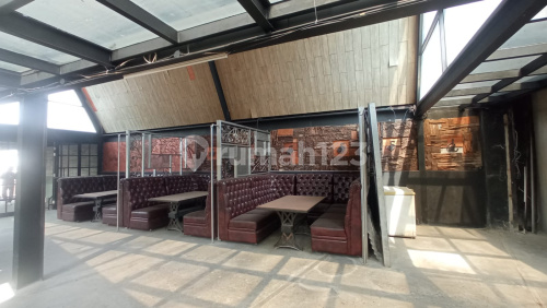 Strategic Four-Story Shop House Ready to Use in Gajah Mungkur A5071 1