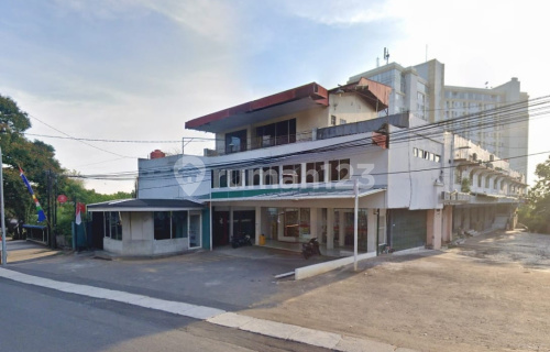 Ready-to-Use Strategic Building in Candisari A5327 1