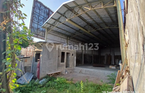 Ready-to-Use Warehouse by the Highway in Tembalang A4706 1