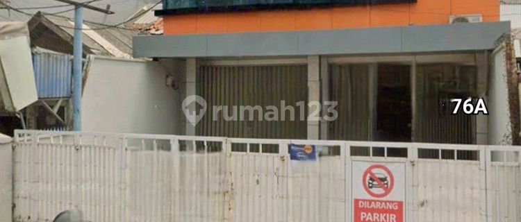Attached Shophouse Area Matraman Pramuka Street Side 1