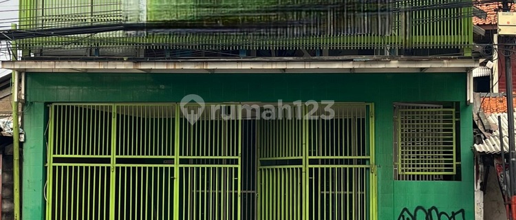 Shop House in Depok Main Street 1