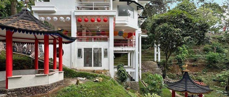 Villa Dalam Komplek Modern Japanese Style 1