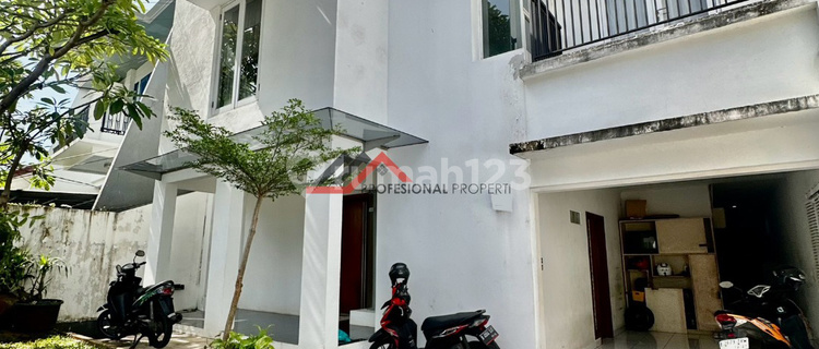 Rumah Siap Huni Lingkungan Premium Kebayoran Baru Jakarta Selatan 1