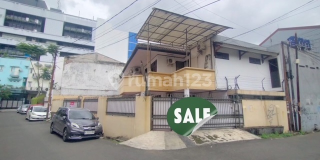 boarding house in Grogol, a step away from Trisakti University's dentistry faculty 1