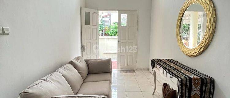 Dijual Rumah Di Taman Royal, Tangerang 1