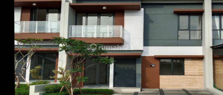 Rumah 2 Lantai di Serpong Bsd City Tangerang Selatan 1