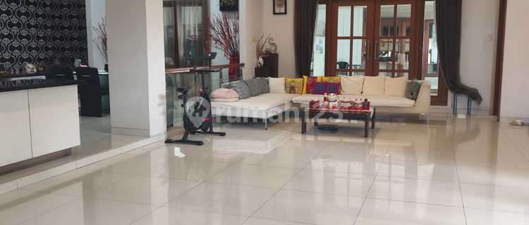 Beach House Pantai Indah Kapuk 1