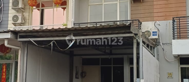 Beautiful Catamaran House 1