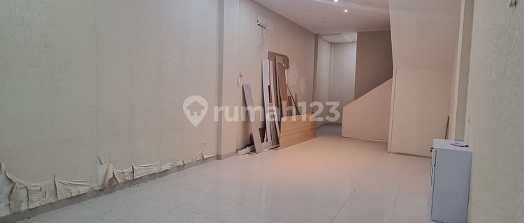 *For Sale*  
Golf Island Ruko - Cluster RGIC  
- Size 4.5x16  
- 4 Floors  
- Price 7.5m (negotiable)  
Interested parties can contact Chen Lie Shien via WhatsApp at 089635643184. Thanks. 1