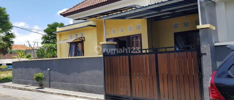 Rumah 1 lantai dekat Lapangan Debes Tabanan Rumah 1