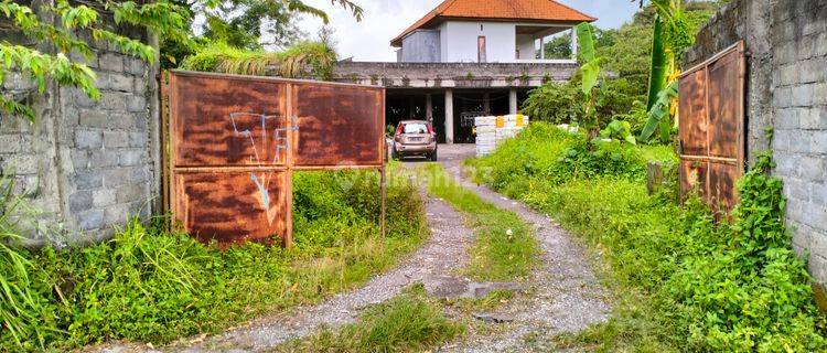 Selling land for a warehouse and villa at Marga Tabanan  1