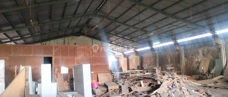 Cheap warehouse in Denpasar, land area 3400 m2 1