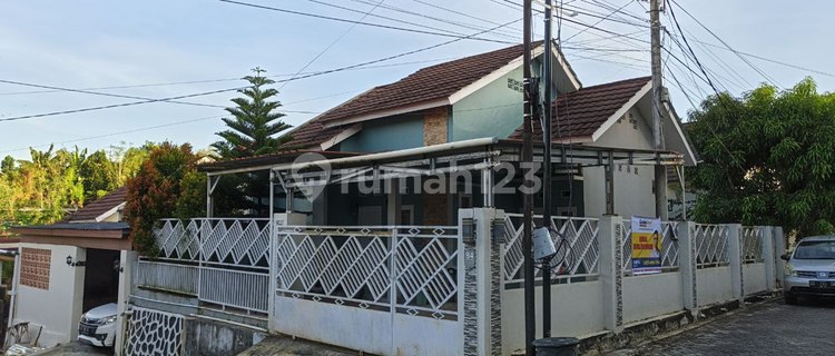 Rumah Furnished Dijual dengan Security 24 jam di Mandonga Kendari 1