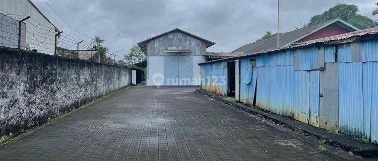 Clean, well-maintained warehouse near the Tabanan government center 1