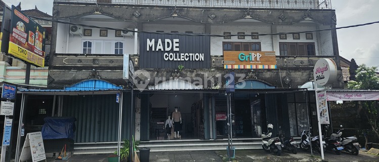 Terraced Shophouse Near Tabanan City Center 1