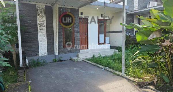 2 bedrooms house for rent at Jl. Denpasar-Gilimanuk, Tabanan, strategic location well maintained 1